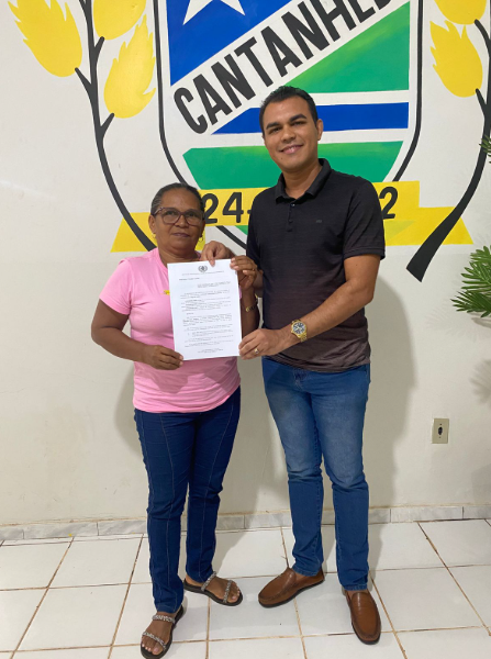 O município de Cantanhede entregou hoje (09/01), o ato de concessão de Aposentadoria à servidora Terezinha de Jesus Martins Ribeiro