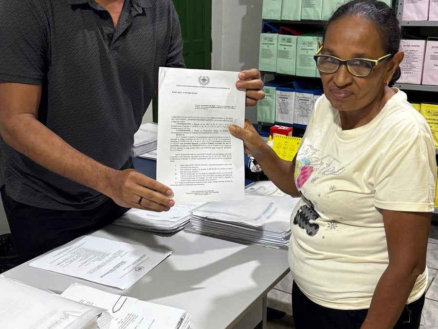 Professora Tereza Nazaré tem aposentadoria concedida pelo IAPMC